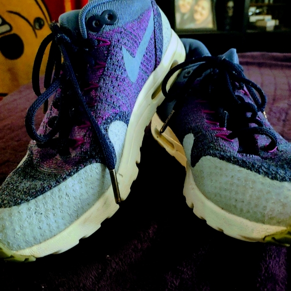 Nike Air Max - Picture 1 of 5